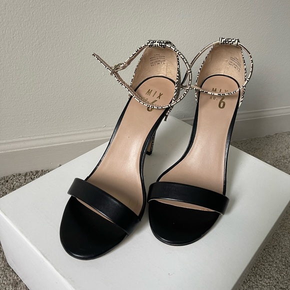 Mix No.6 Lina Women’s Black Faux Leather Ankle Strap High Heel Size 8.5 - Picture 2 of 9